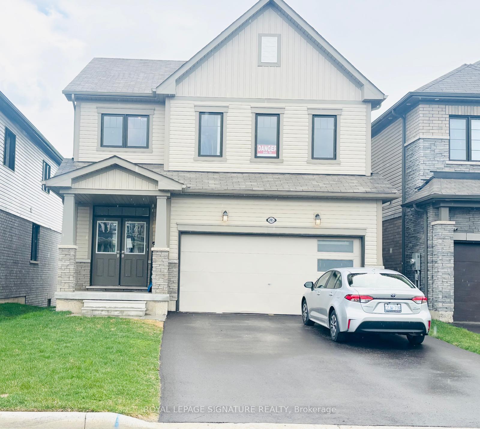 Front of 285 Vanilla Trail