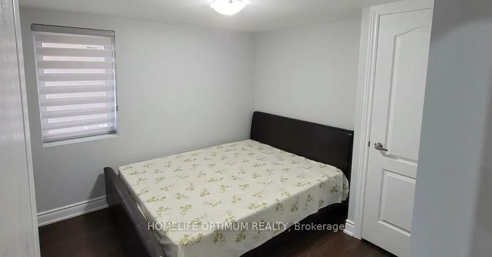 Photo 5 of Unit B, 165 Russell Creek Drive, Brampton, Sandringham-Wellington North — HOMEH