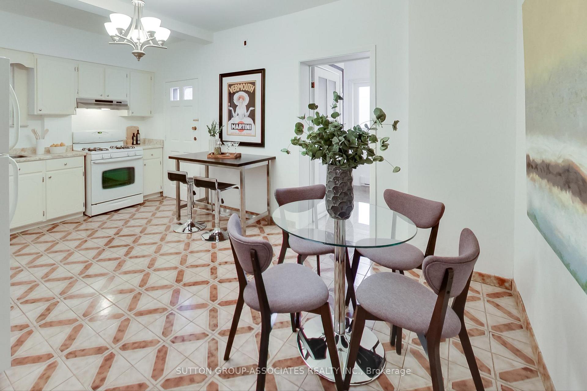 Photo 5 of 325 Lauder Avenue, Toronto, Oakwood Village — HOMEH