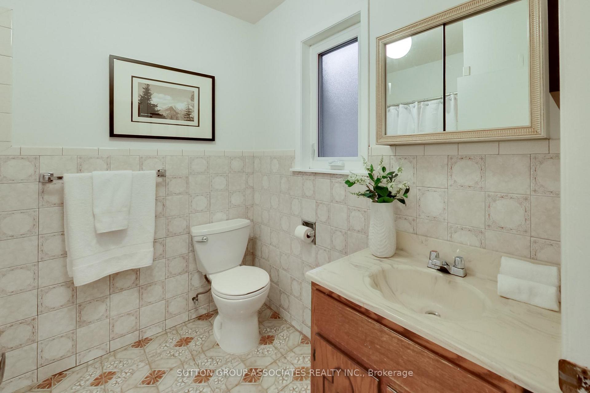 Photo 21 of 325 Lauder Avenue, Toronto, Oakwood Village — HOMEH