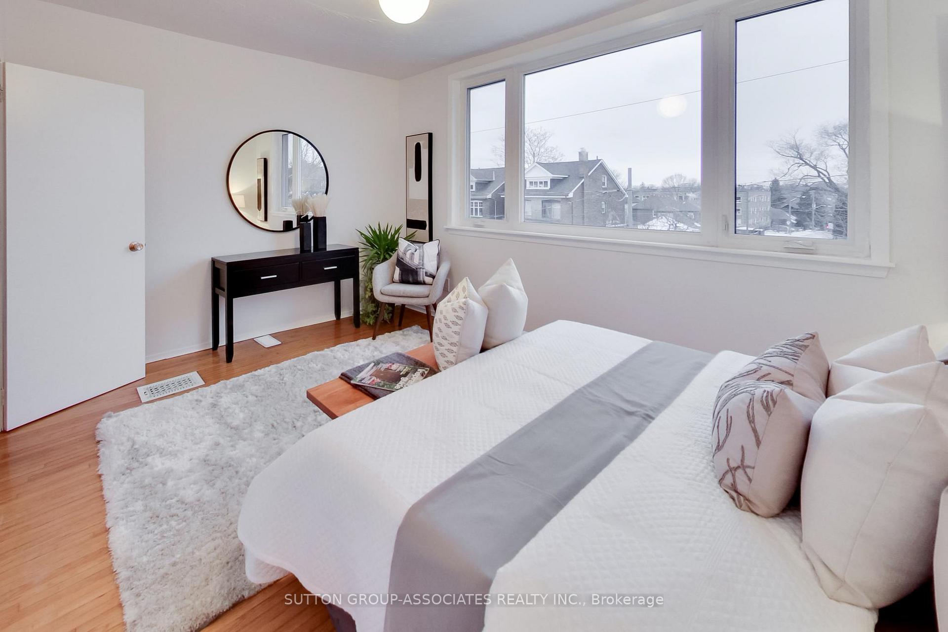 Photo 10 of 325 Lauder Avenue, Toronto, Oakwood Village — HOMEH