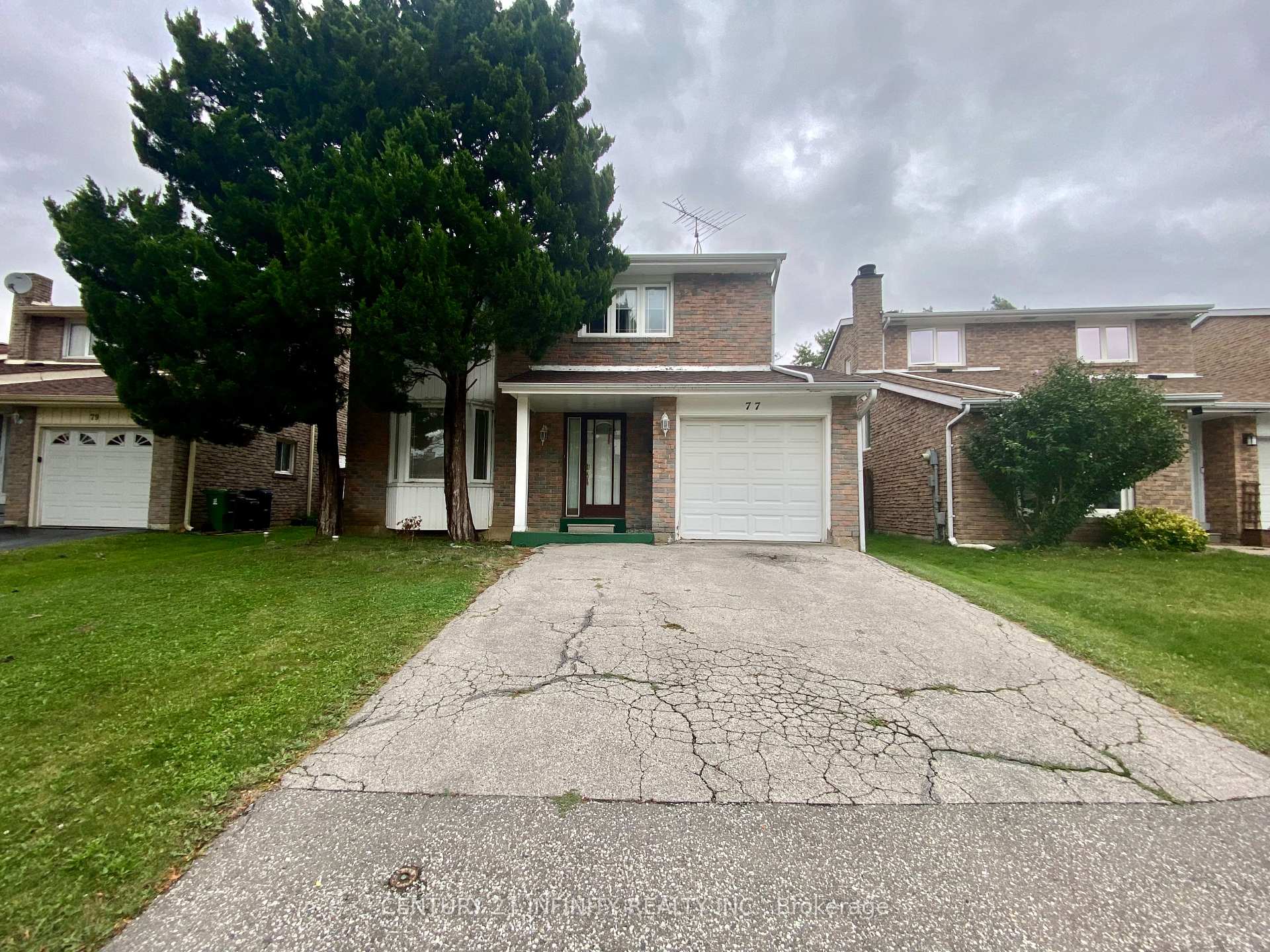 Photo 2 of 77 Ambercroft Boulevard, Scarborough, Steeles — HOMEH