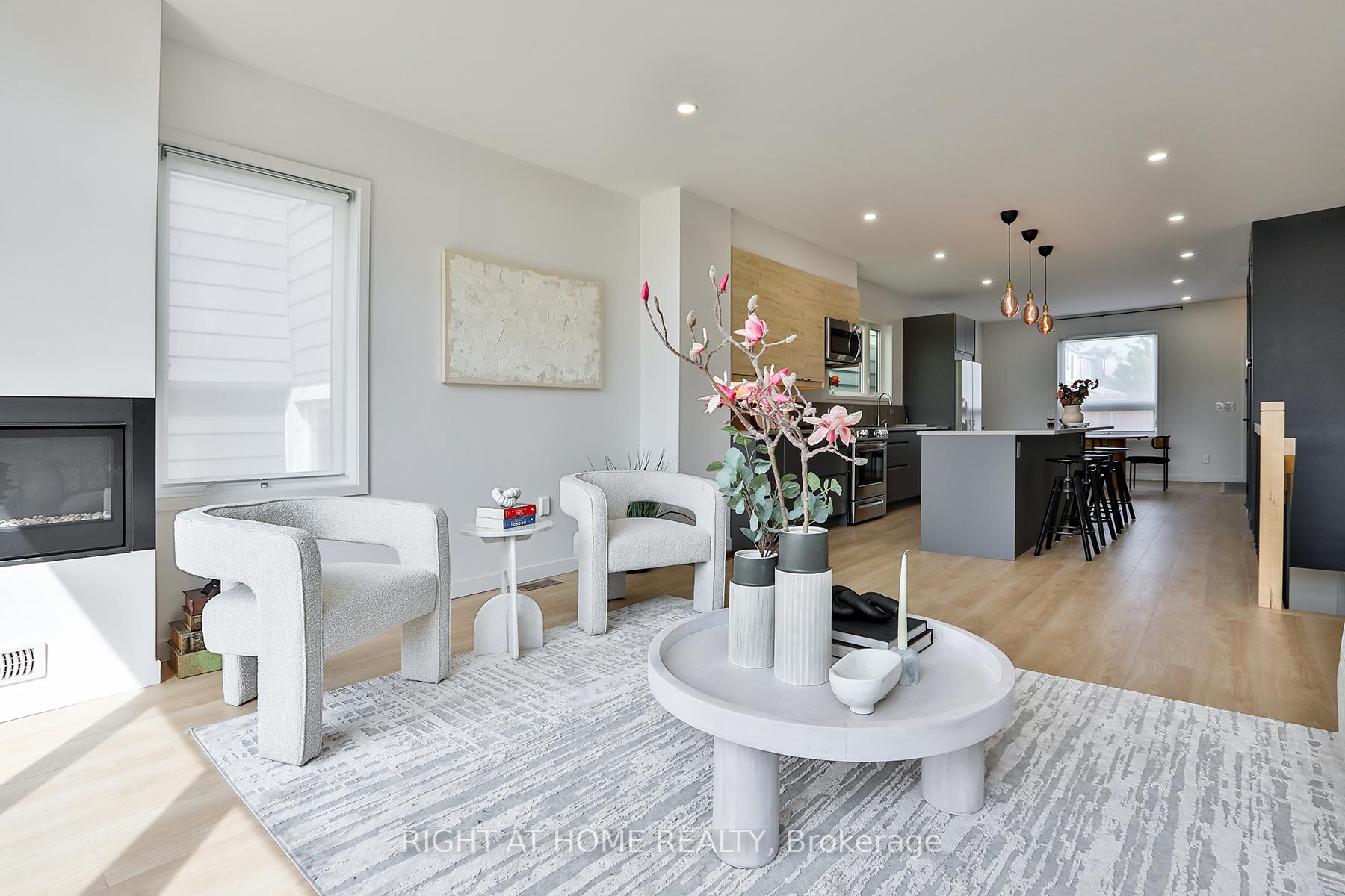 Photo 12 of 115 Merrill Avenue E, Toronto, Woodbine Corridor — HOMEH