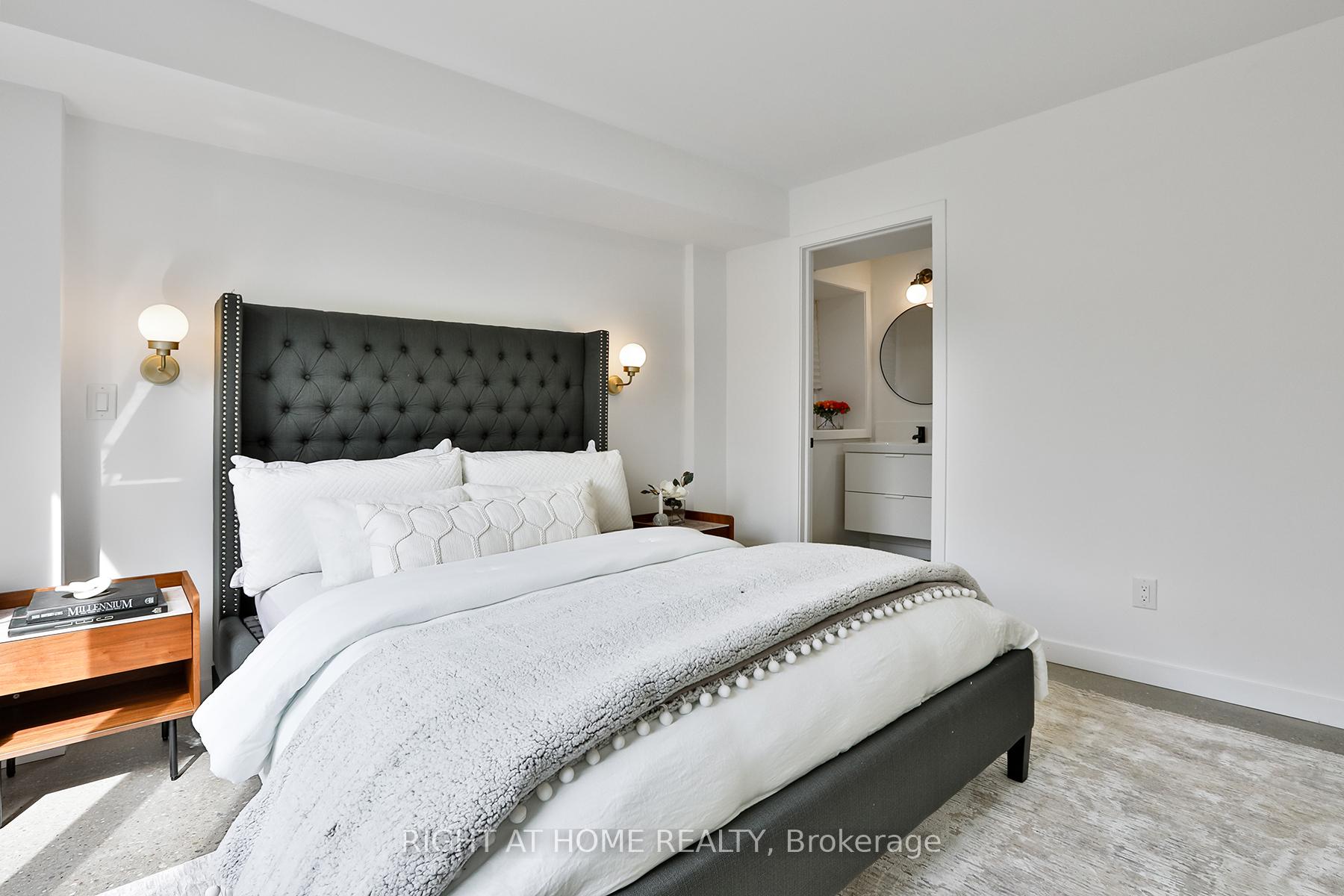 Photo 23 of 115 Merrill Avenue E, Toronto, Woodbine Corridor — HOMEH