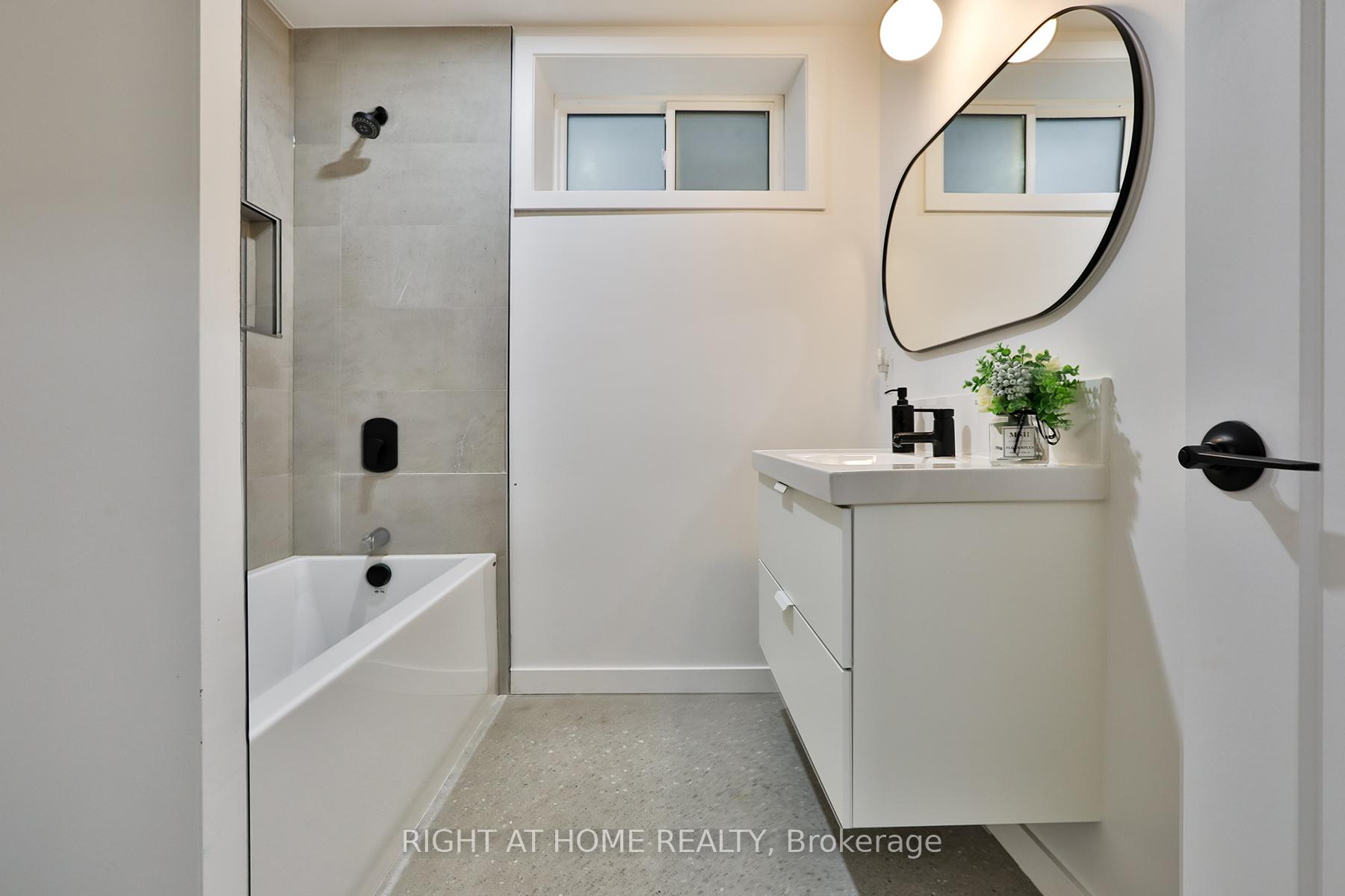 Photo 27 of 115 Merrill Avenue E, Toronto, Woodbine Corridor — HOMEH