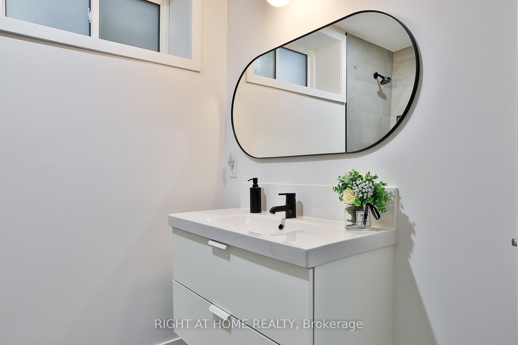 Photo 28 of 115 Merrill Avenue E, Toronto, Woodbine Corridor — HOMEH