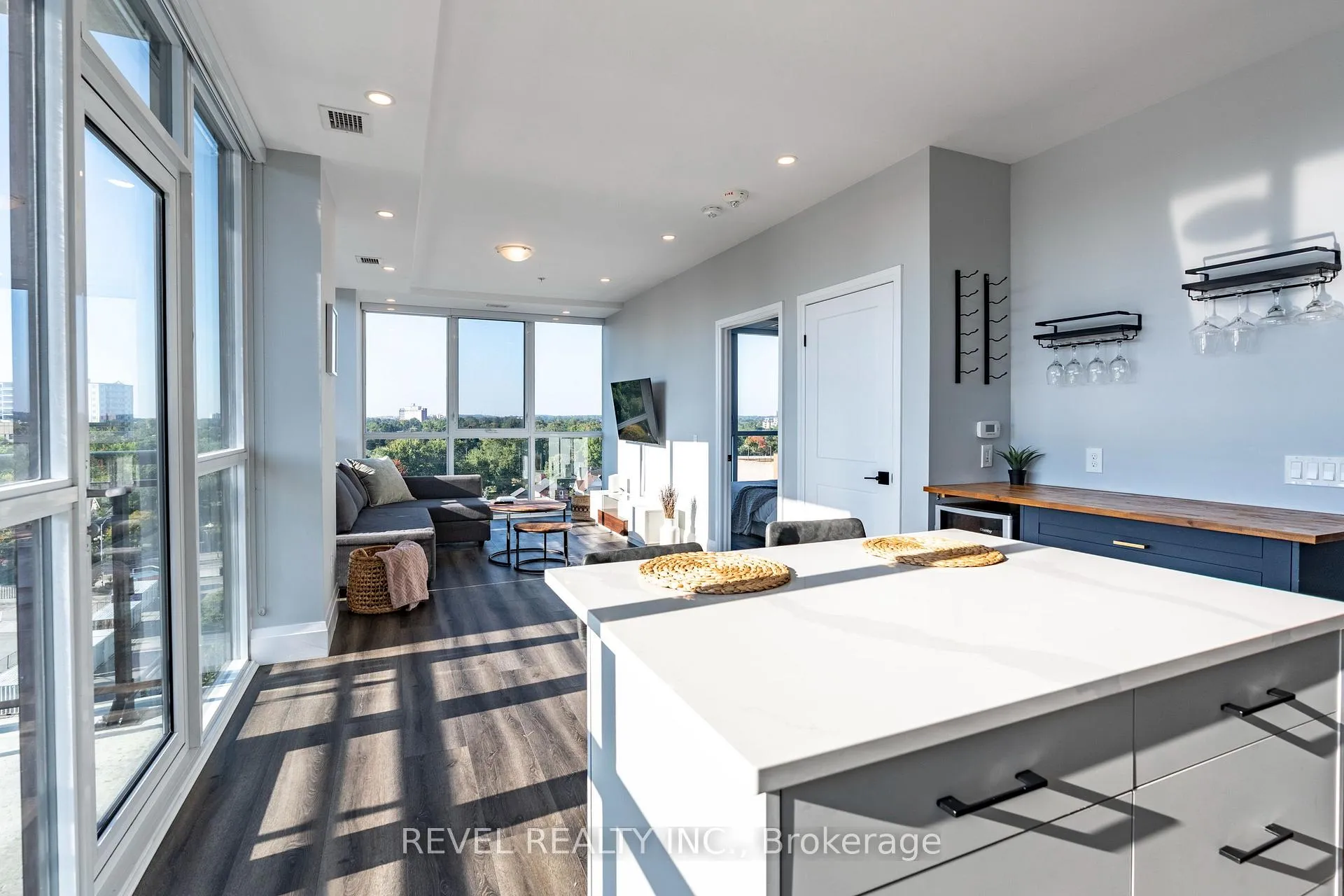 Photo 7 of Unit 5, 60 Charles Street W, Kitchener — HOMEH