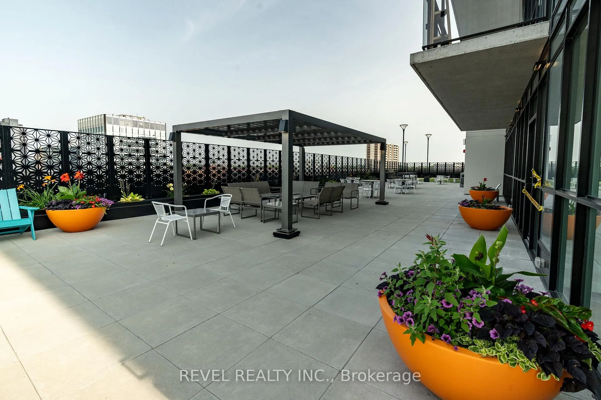 Photo 19 of Unit 5, 60 Charles Street W, Kitchener — HOMEH