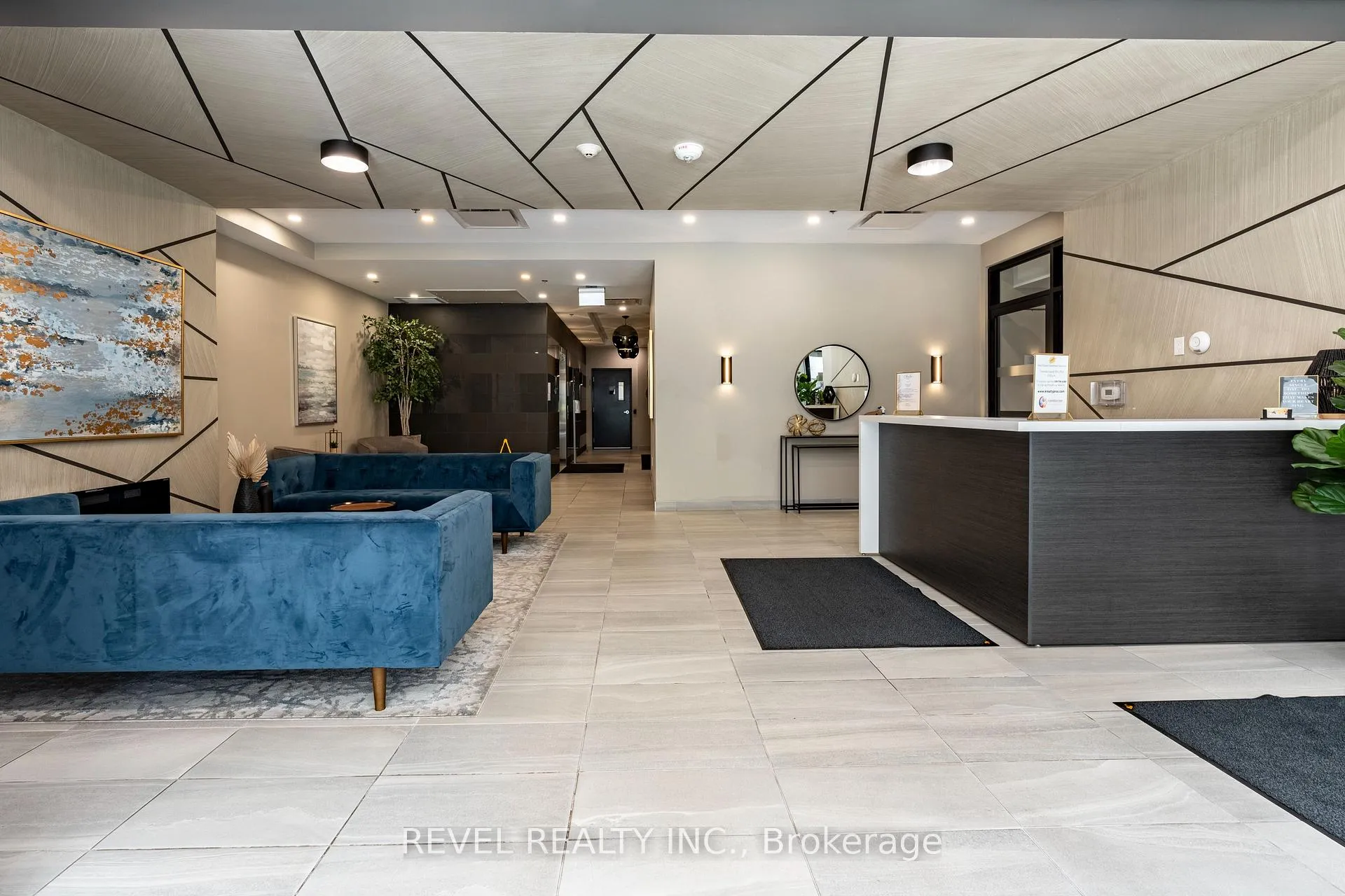 Photo 23 of Unit 5, 60 Charles Street W, Kitchener — HOMEH