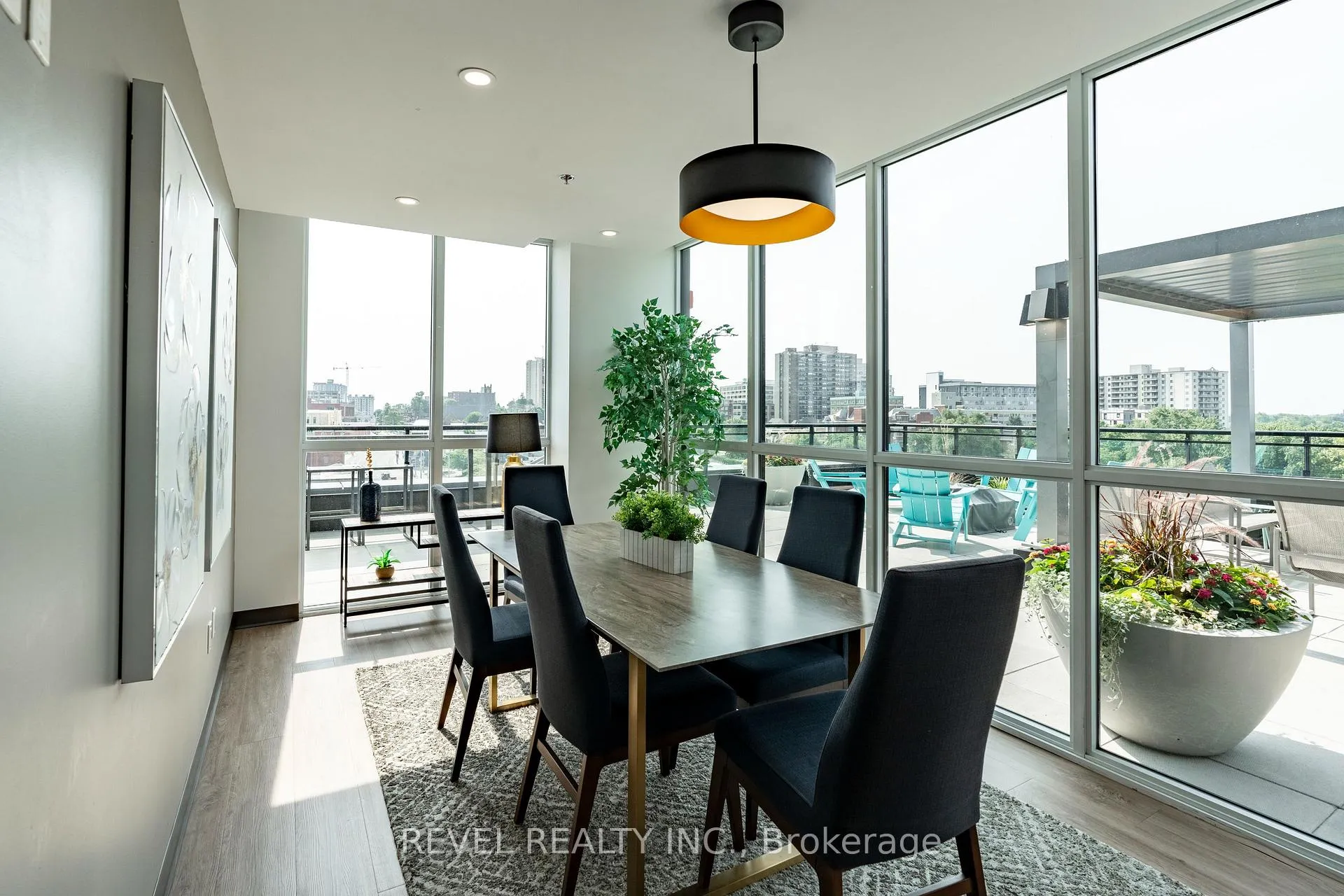 Photo 32 of Unit 5, 60 Charles Street W, Kitchener — HOMEH