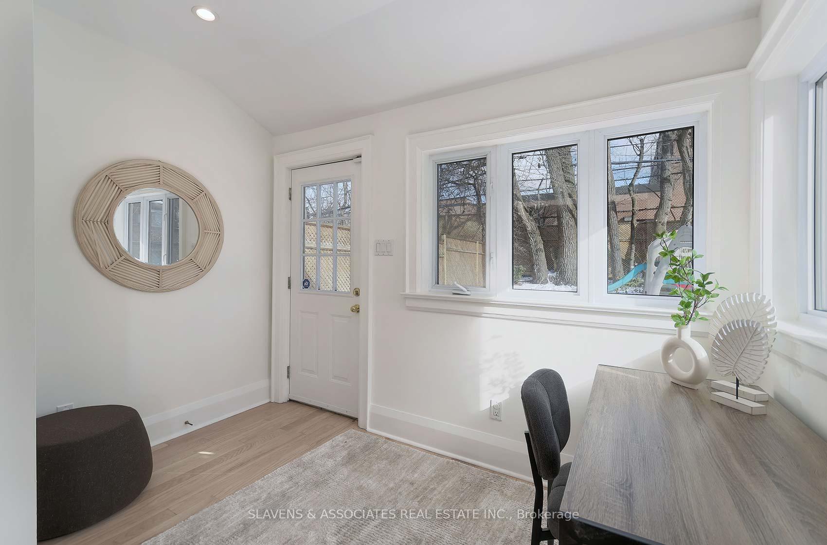 Photo 13 of 25 Dundurn Crescent, Toronto, Oakwood Village — HOMEH
