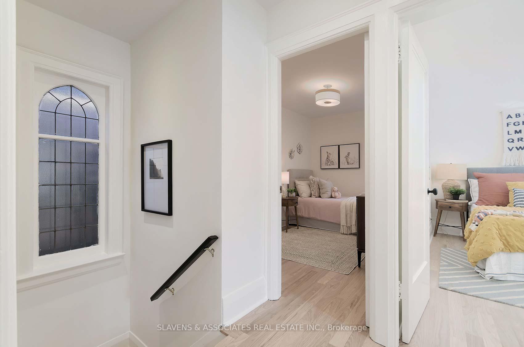 Photo 12 of 25 Dundurn Crescent, Toronto, Oakwood Village — HOMEH