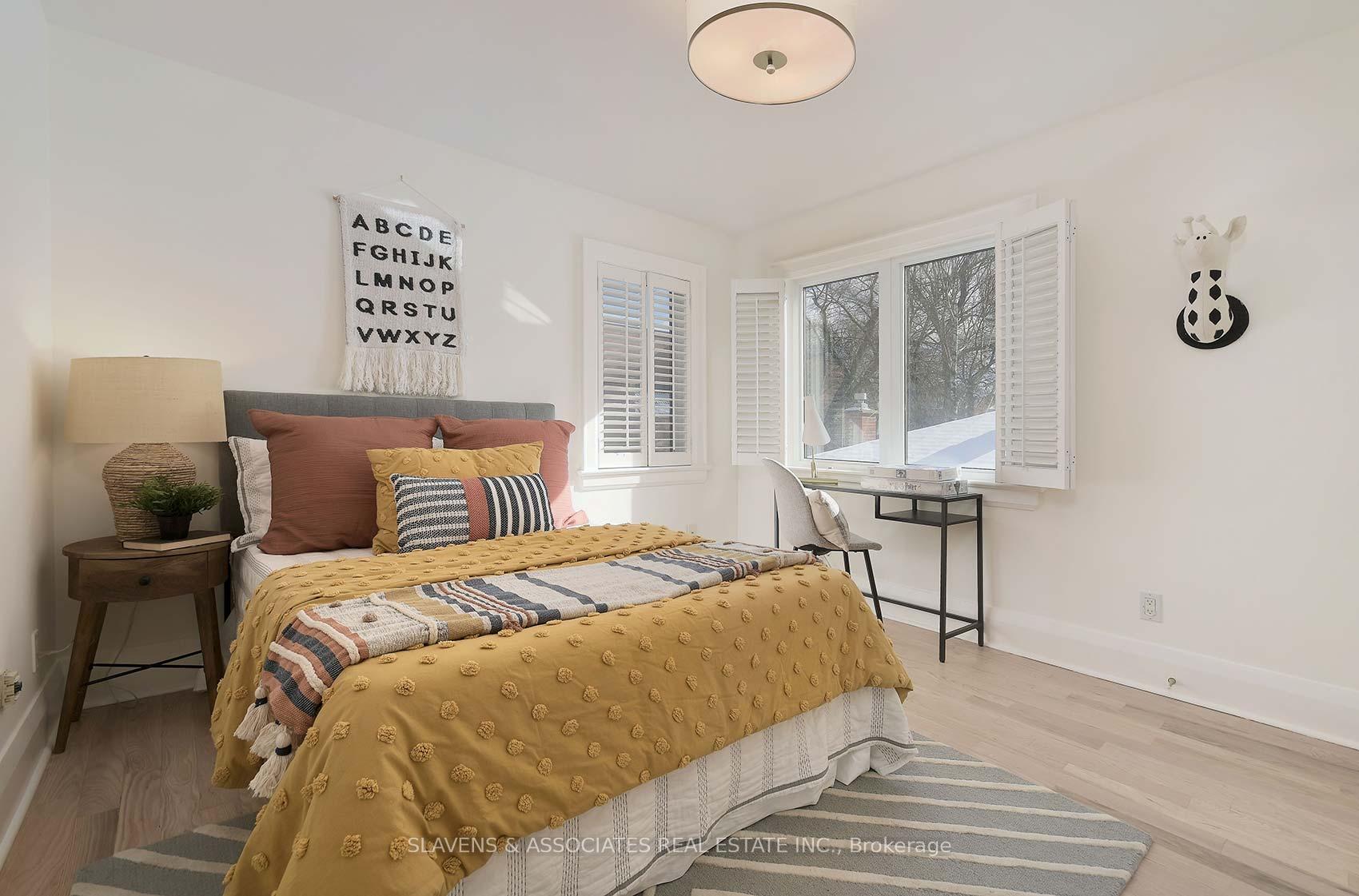 Photo 22 of 25 Dundurn Crescent, Toronto, Oakwood Village — HOMEH