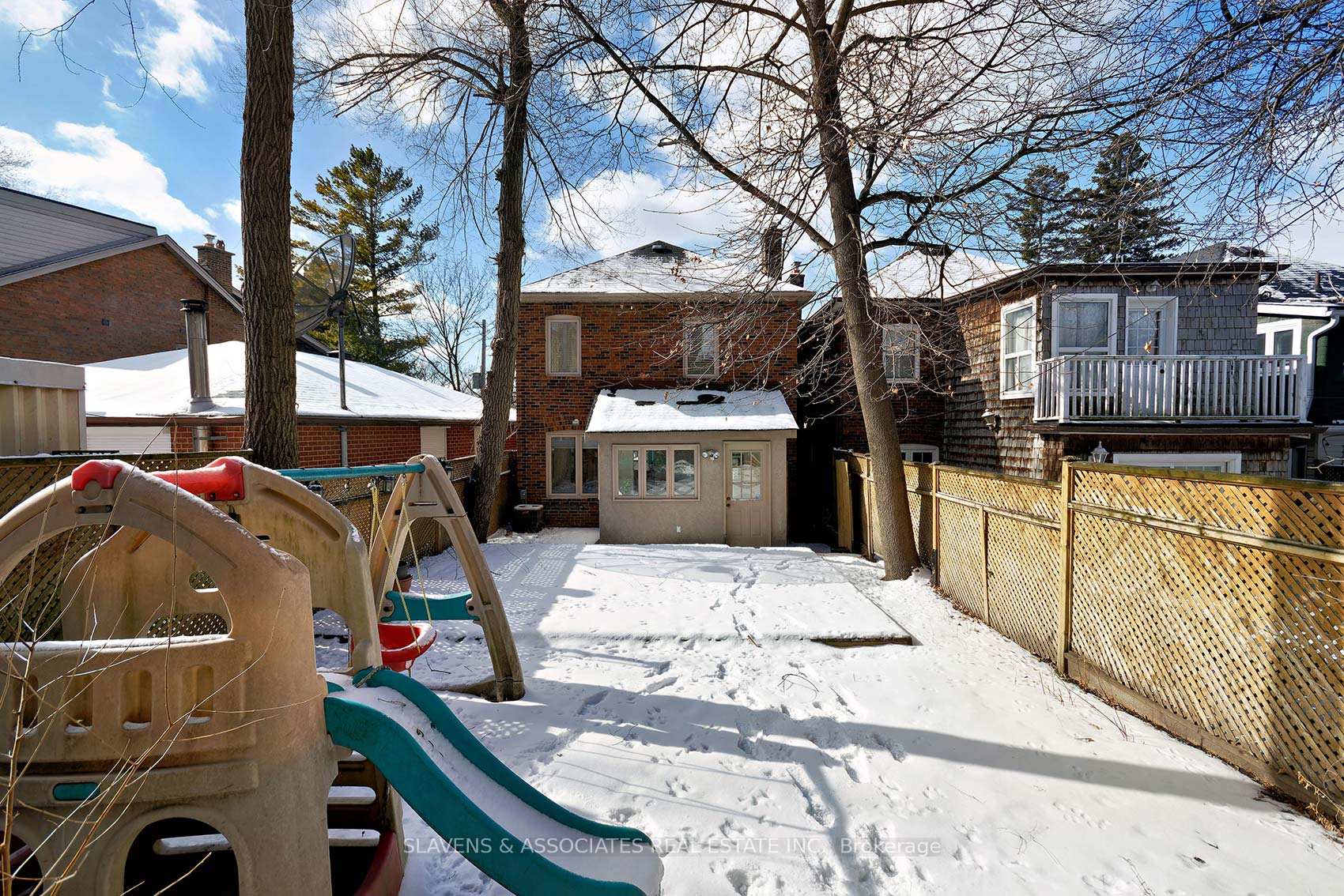Photo 32 of 25 Dundurn Crescent, Toronto, Oakwood Village — HOMEH