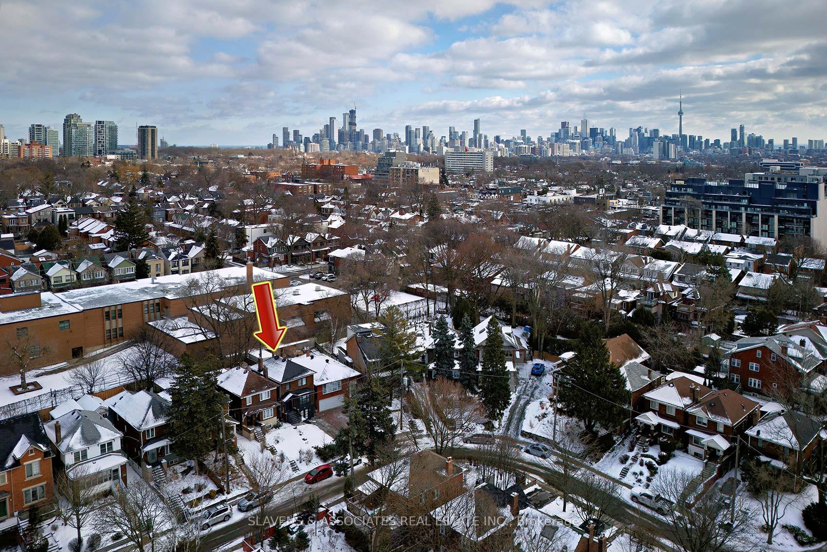Photo 34 of 25 Dundurn Crescent, Toronto, Oakwood Village — HOMEH