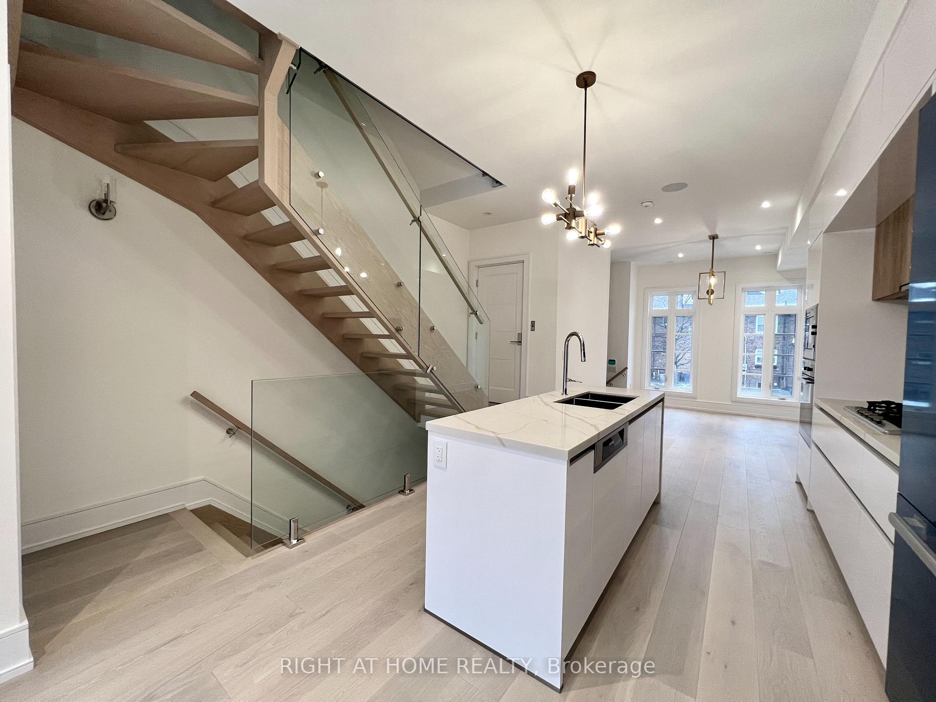 Photo 3 of 34 Hillhurst Boulevard, Toronto, Lawrence Park South — HOMEH