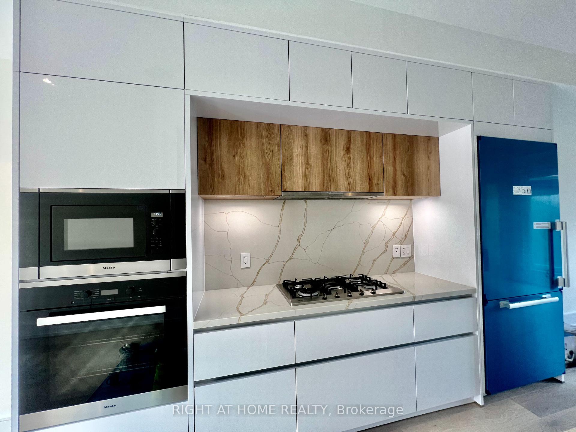 Photo 5 of 34 Hillhurst Boulevard, Toronto, Lawrence Park South — HOMEH