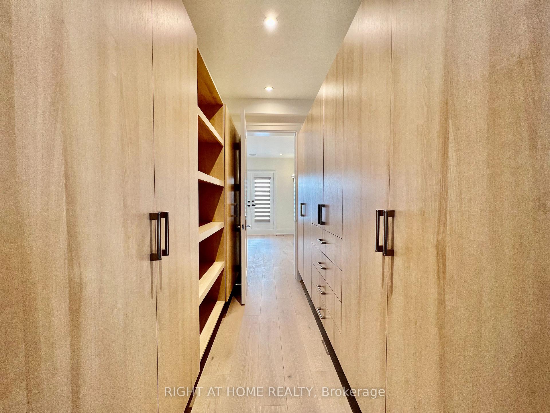 Photo 23 of 34 Hillhurst Boulevard, Toronto, Lawrence Park South — HOMEH