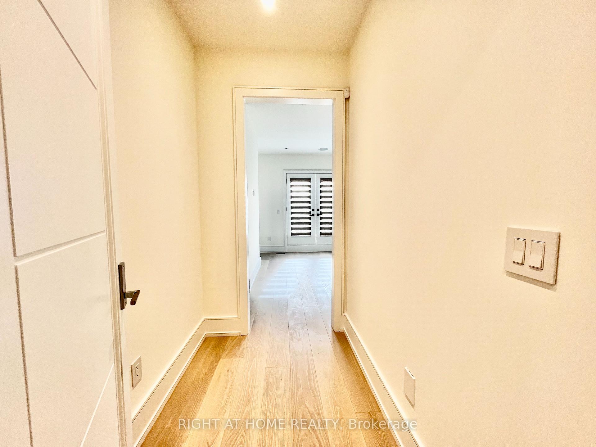 Photo 24 of 34 Hillhurst Boulevard, Toronto, Lawrence Park South — HOMEH