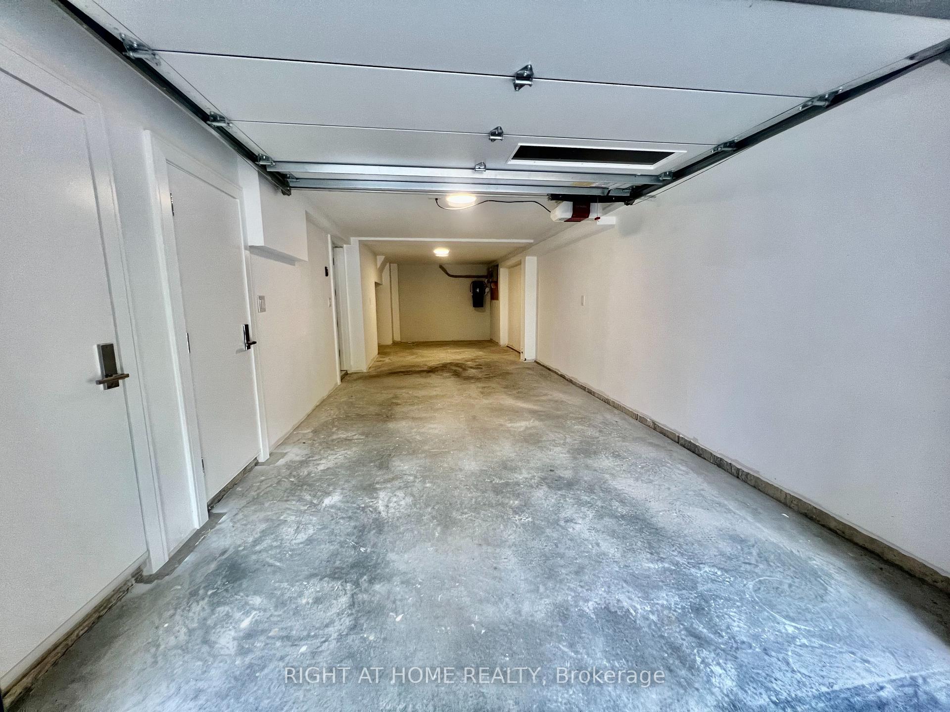 Photo 25 of 34 Hillhurst Boulevard, Toronto, Lawrence Park South — HOMEH