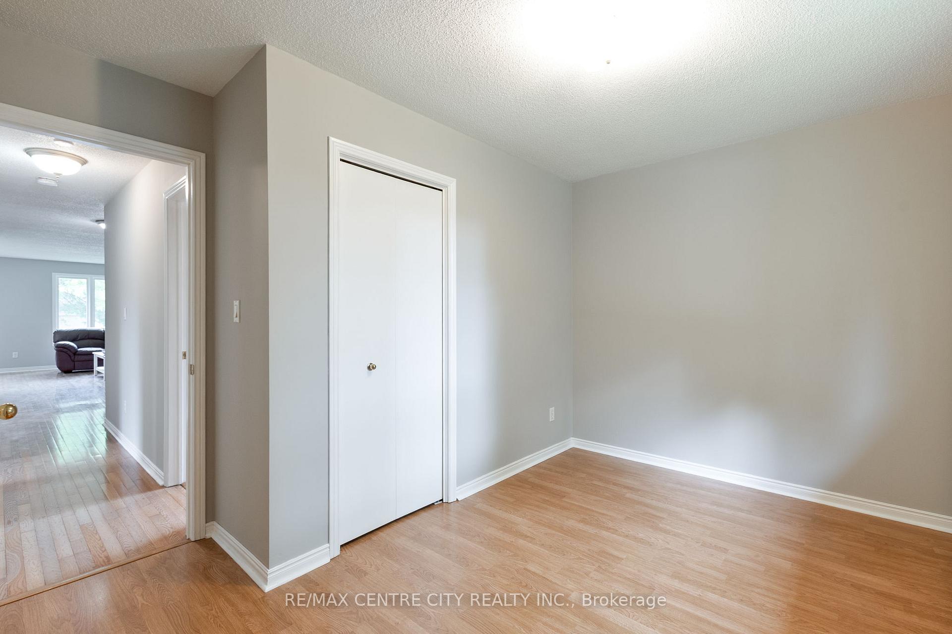 Photo 20 of 4 Arvaleigh End, Strathroy-Caradoc, NW — HOMEH