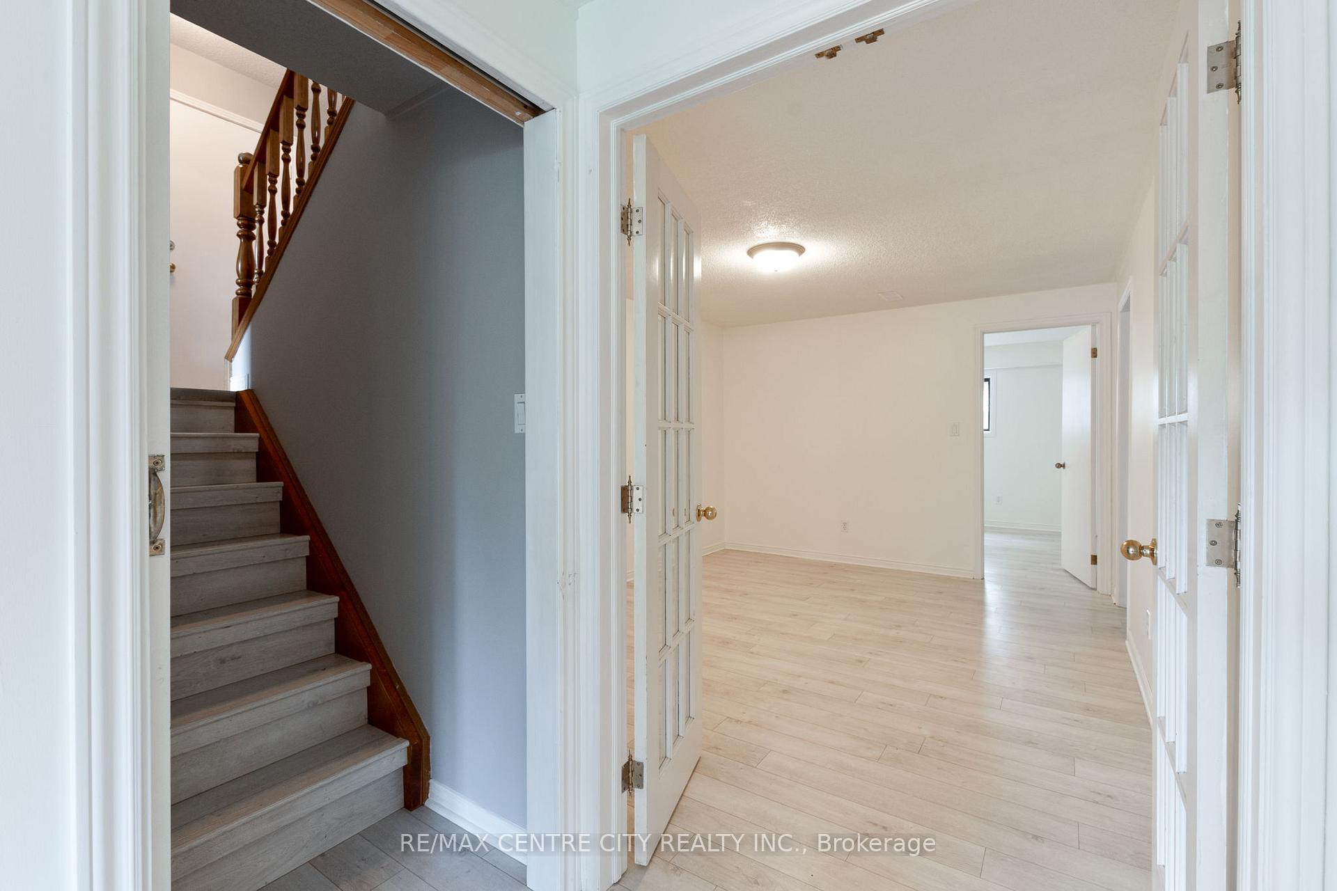 Photo 27 of 4 Arvaleigh End, Strathroy-Caradoc, NW — HOMEH