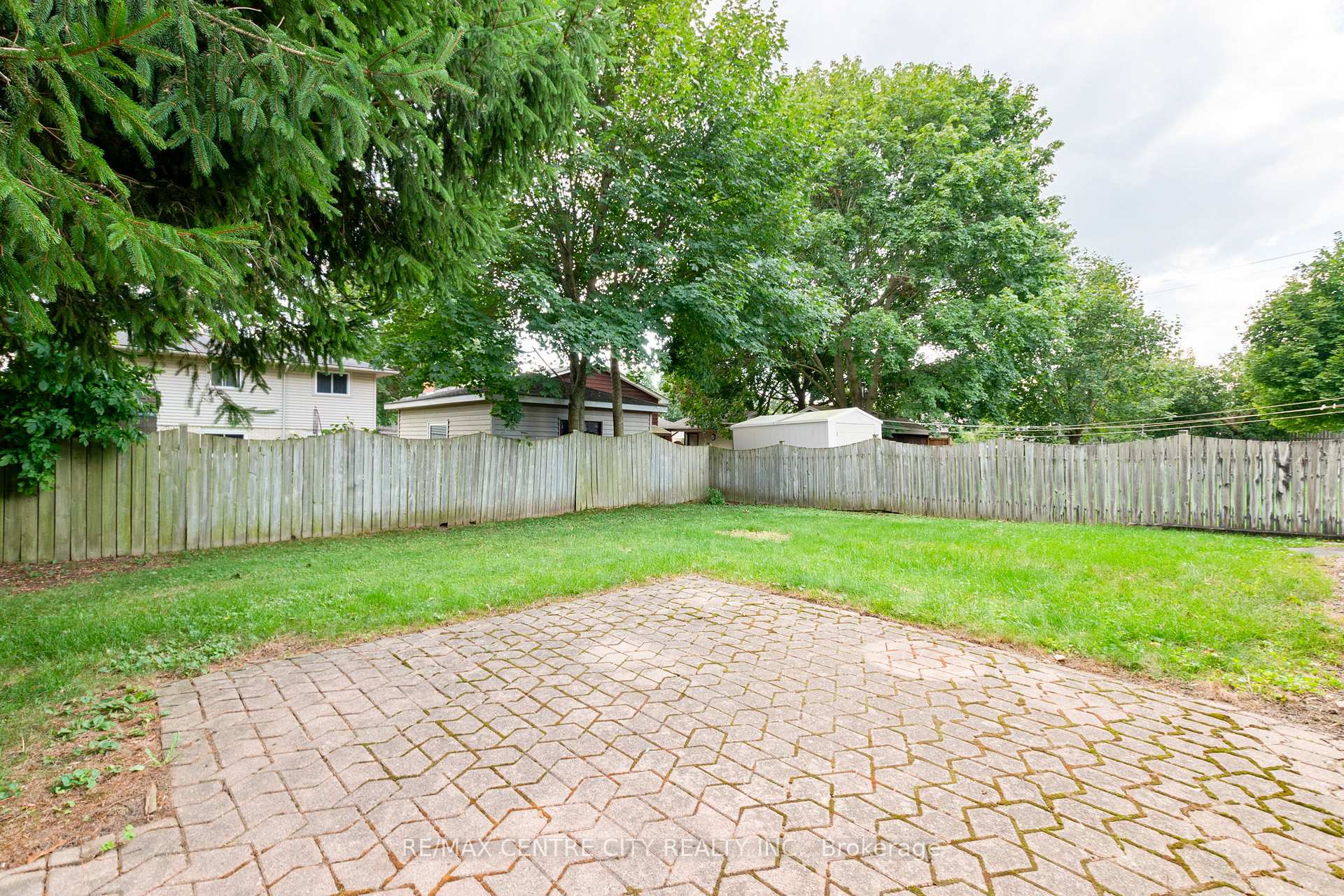 Photo 33 of 4 Arvaleigh End, Strathroy-Caradoc, NW — HOMEH
