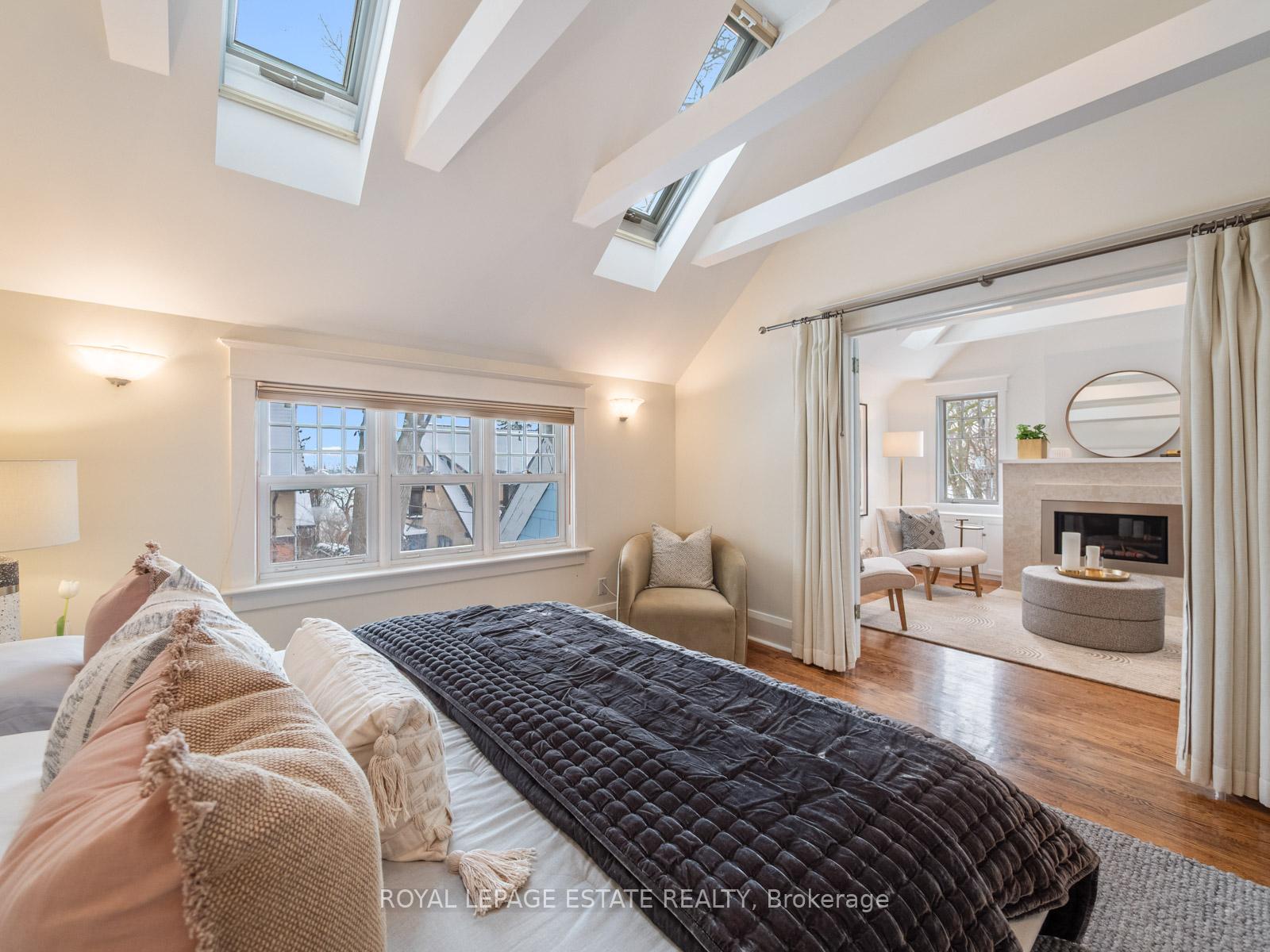 Photo 21 of 15 Silver Birch Avenue, Toronto, The Beaches — HOMEH