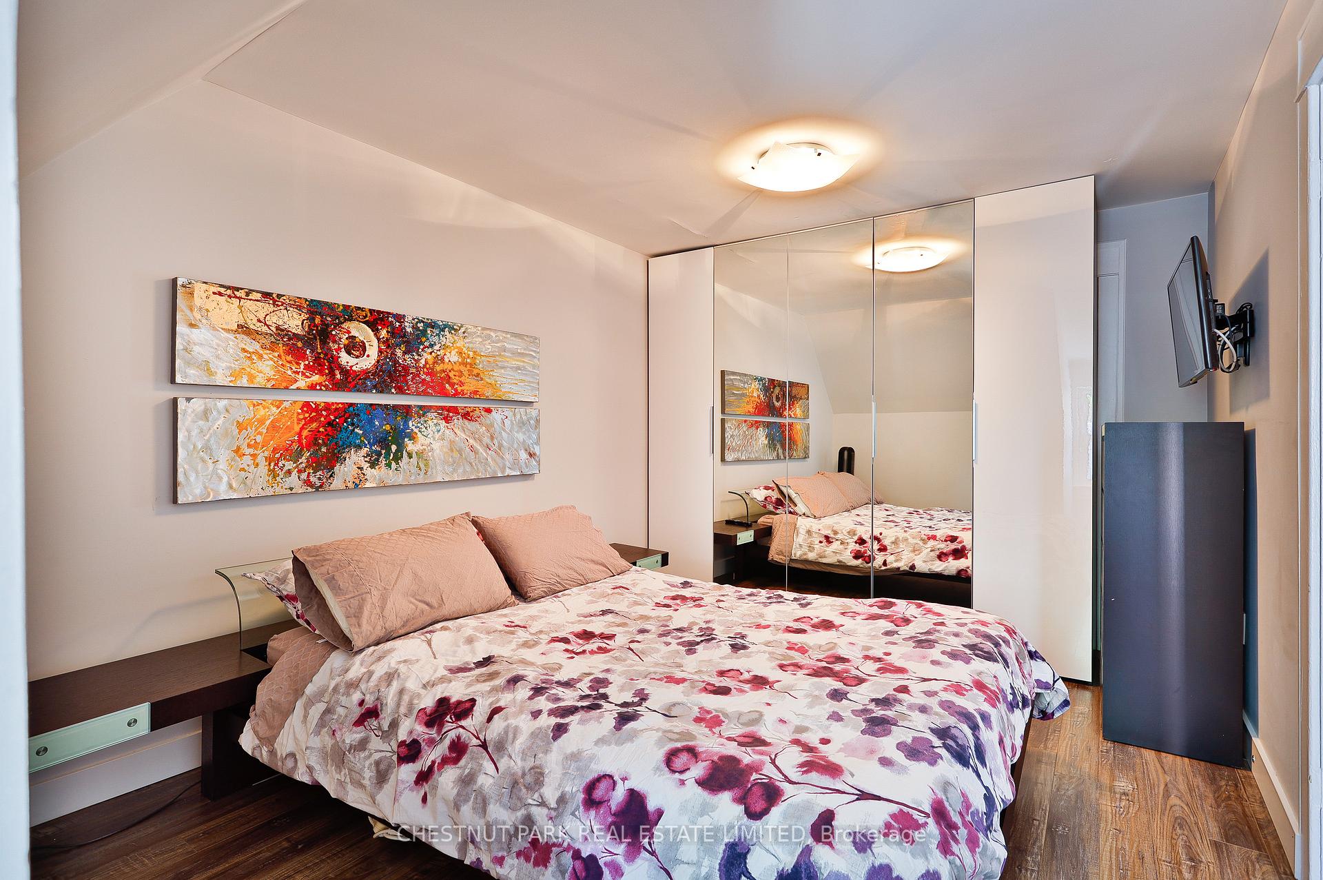Photo 23 of Unit Upper, 163 Briar Hill Avenue, Toronto, Yonge-Eglinton — HOMEH