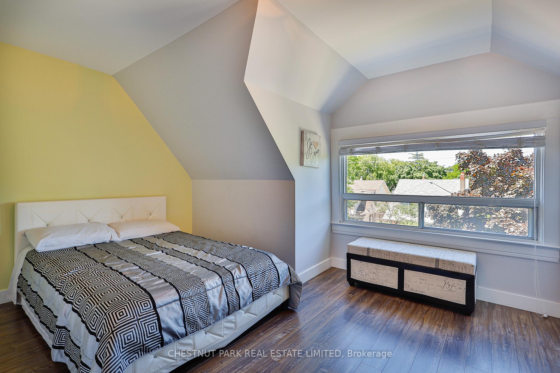 Photo 28 of Unit Upper, 163 Briar Hill Avenue, Toronto, Yonge-Eglinton — HOMEH