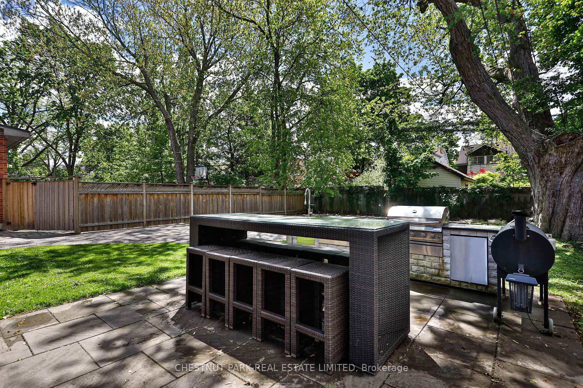Photo 38 of Unit Upper, 163 Briar Hill Avenue, Toronto, Yonge-Eglinton — HOMEH