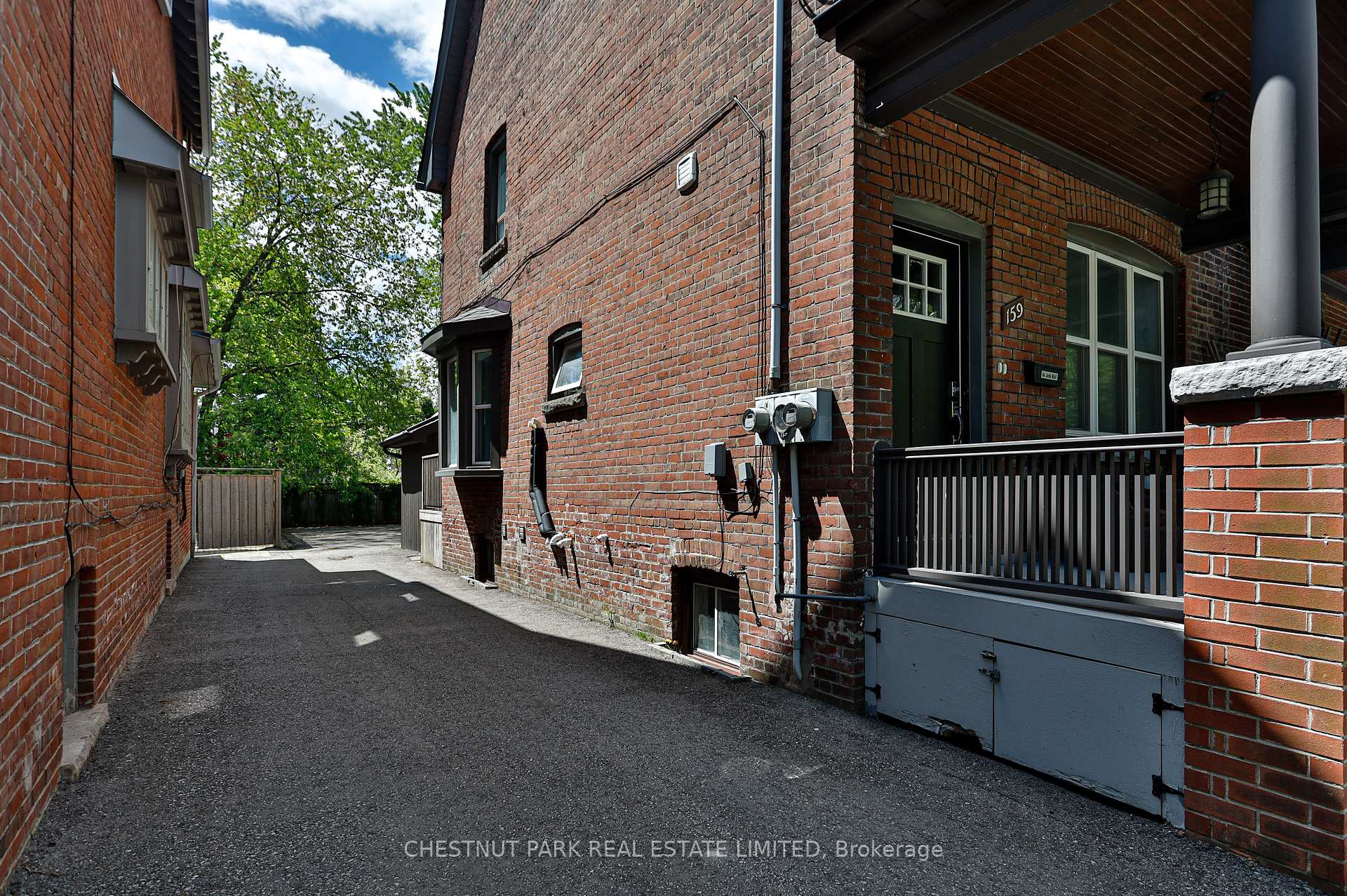 Photo 40 of Unit Upper, 163 Briar Hill Avenue, Toronto, Yonge-Eglinton — HOMEH
