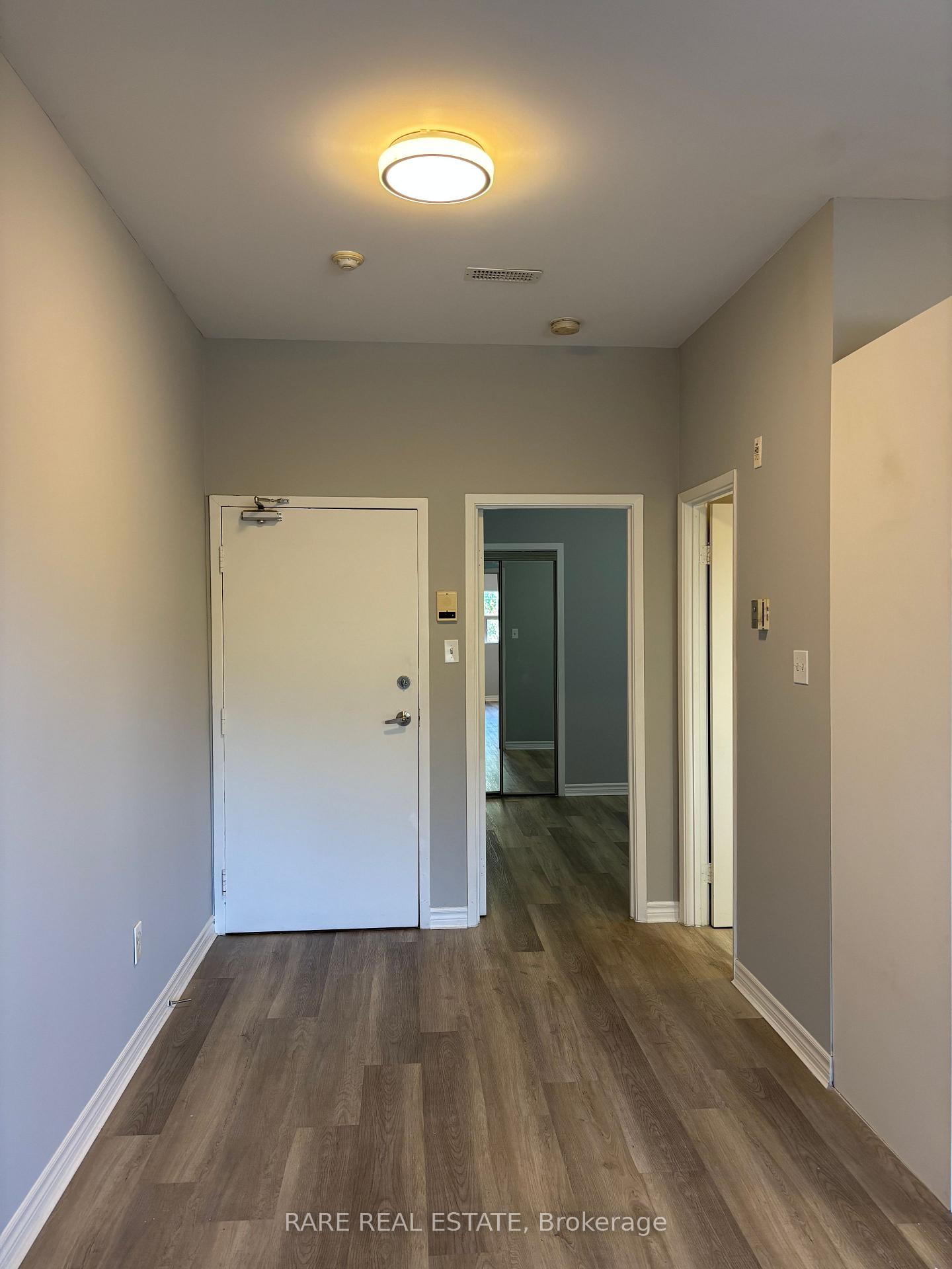 Photo 6 of Unit 301, 253 Augusta Avenue, Toronto, Kensington-Chinatown — HOMEH