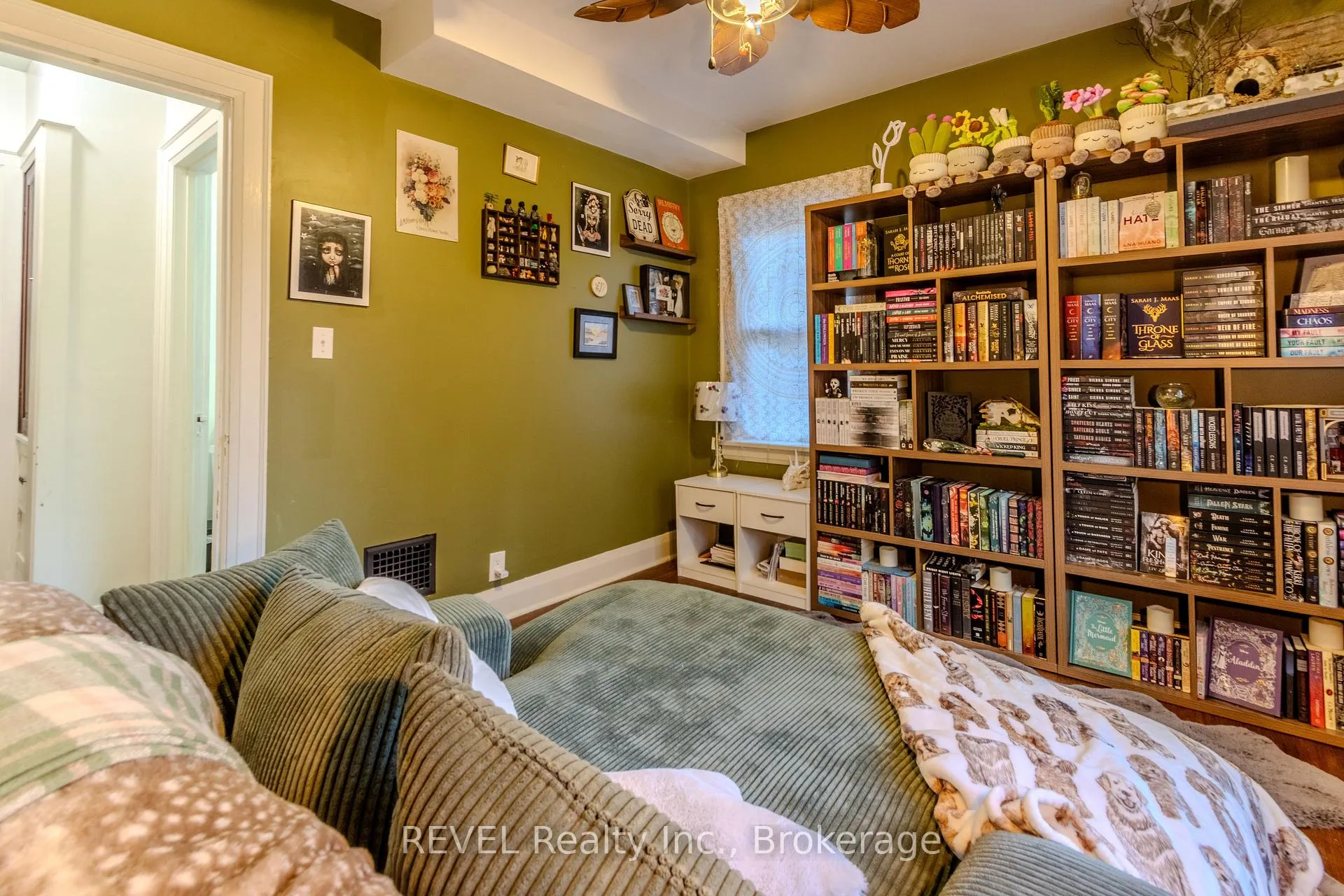 Photo 11 of 6263 Dawlish Avenue, Niagara Falls, Dorchester — HOMEH