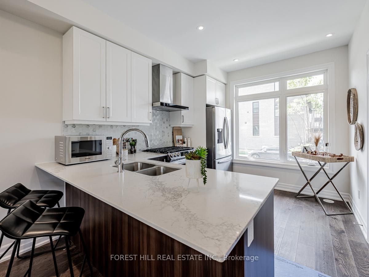 Photo 3 of 35 Freemon Redmon Circle, Scarborough, Wexford-Maryvale — HOMEH