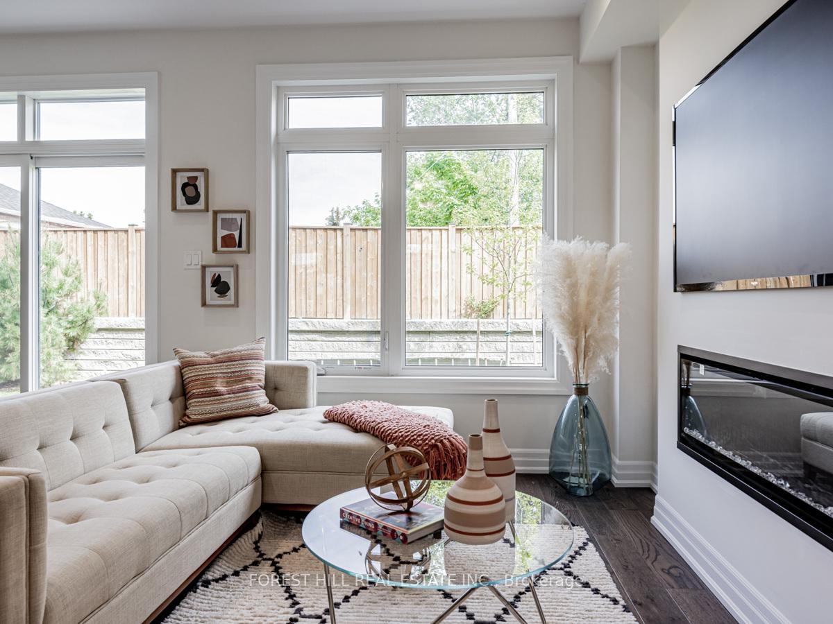 Photo 12 of 35 Freemon Redmon Circle, Scarborough, Wexford-Maryvale — HOMEH