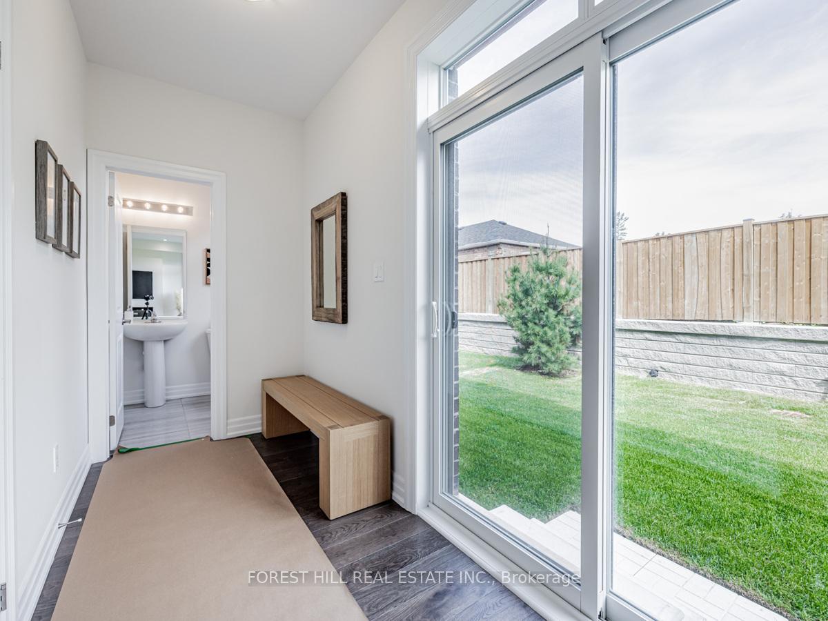 Photo 14 of 35 Freemon Redmon Circle, Scarborough, Wexford-Maryvale — HOMEH