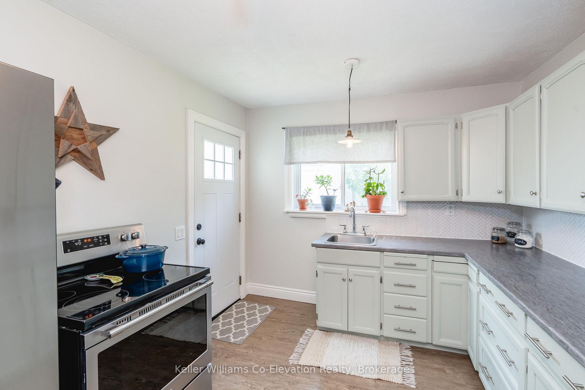 Photo 15 of 488 Finlayson Street, Tay, Port McNicoll — HOMEH