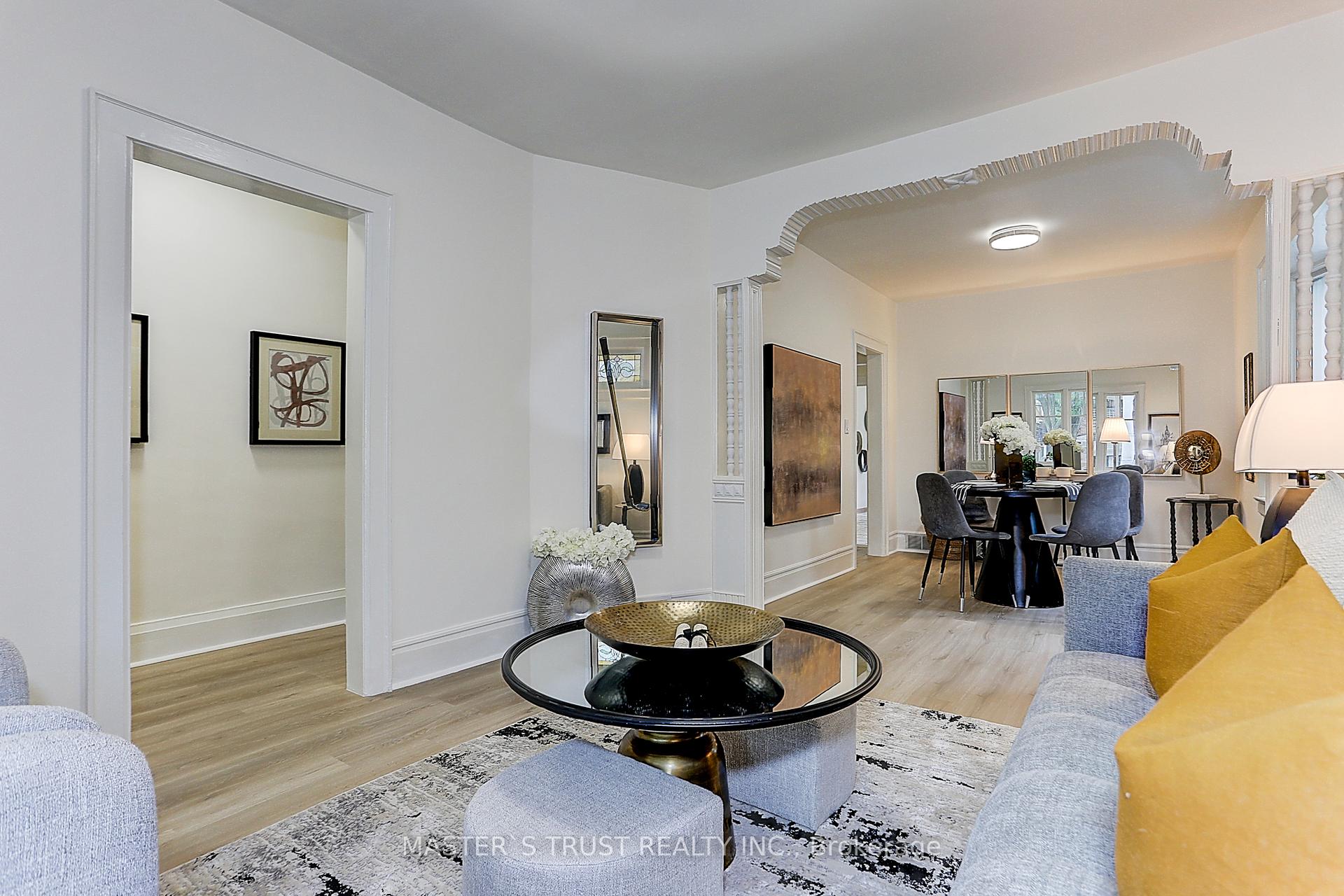 Photo 5 of 109 Edith Drive, Toronto, Yonge-Eglinton — HOMEH