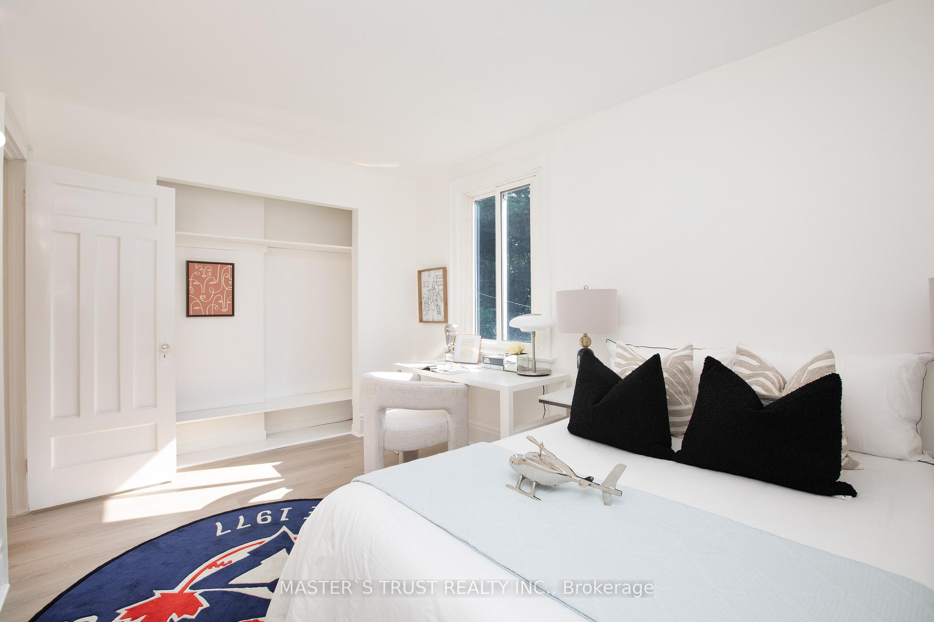 Photo 11 of 109 Edith Drive, Toronto, Yonge-Eglinton — HOMEH