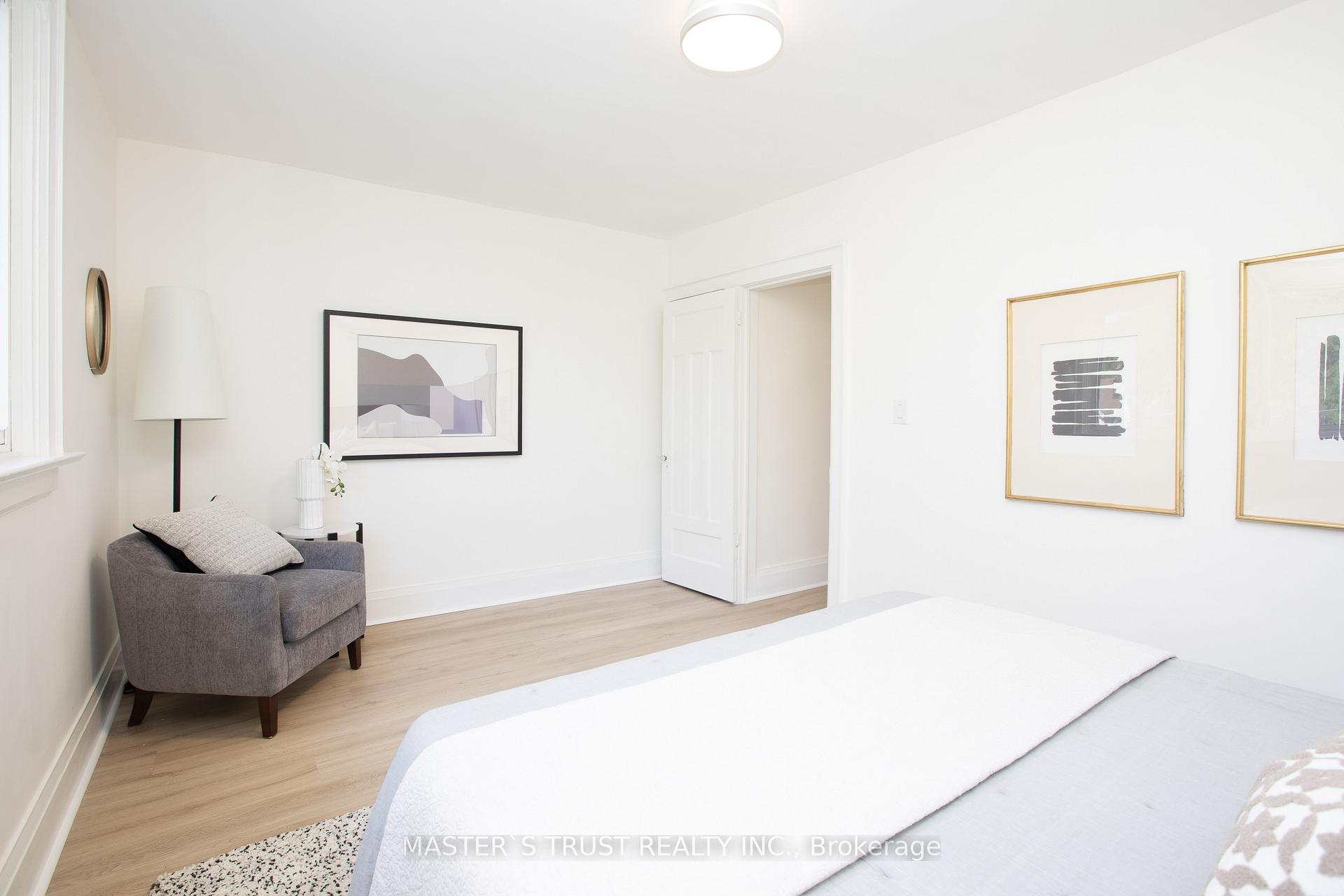 Photo 15 of 109 Edith Drive, Toronto, Yonge-Eglinton — HOMEH