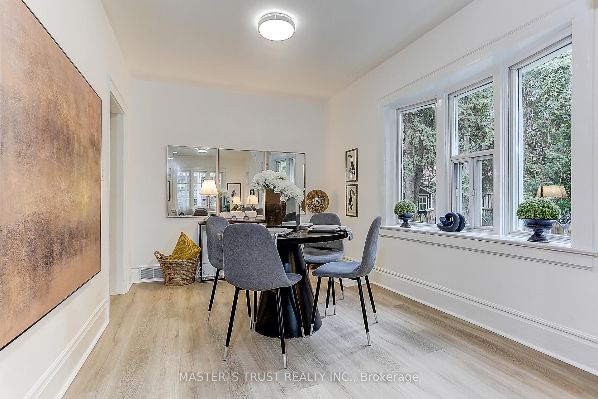 Photo 23 of 109 Edith Drive, Toronto, Yonge-Eglinton — HOMEH