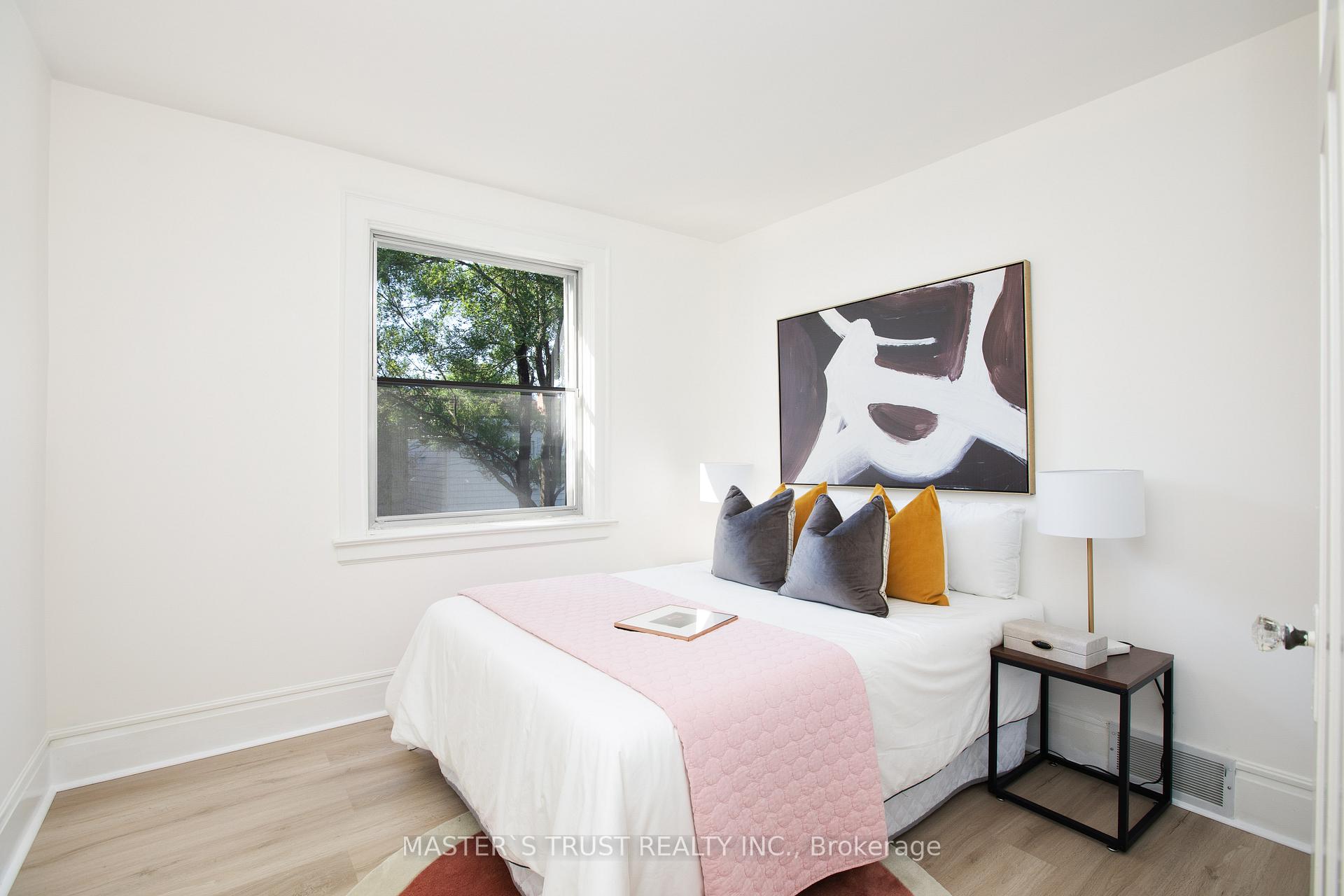 Photo 29 of 109 Edith Drive, Toronto, Yonge-Eglinton — HOMEH