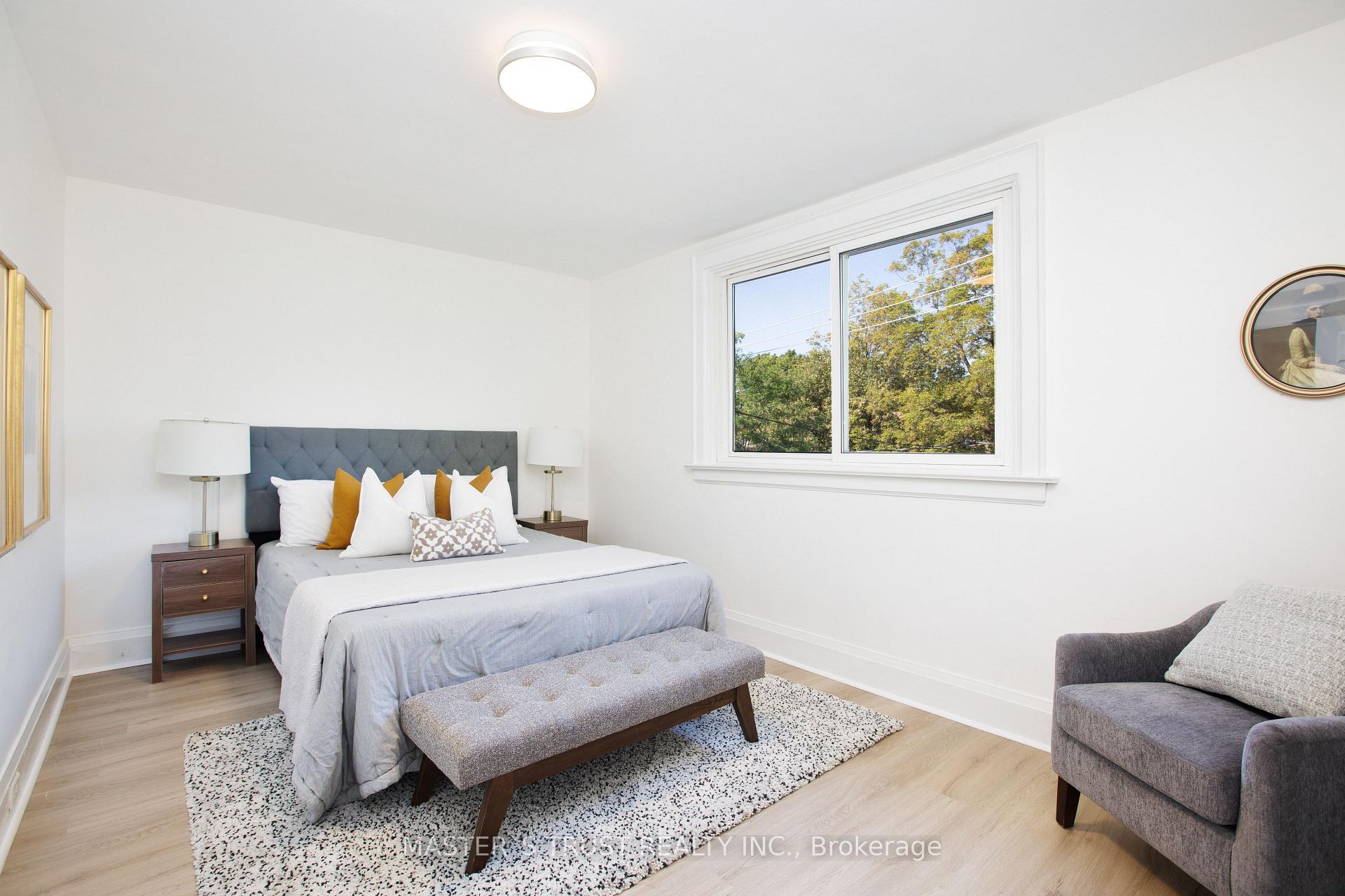 Photo 31 of 109 Edith Drive, Toronto, Yonge-Eglinton — HOMEH