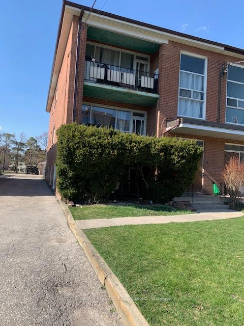 Photo 1 of Unit 1, 18 Wasdale Crescent, Toronto, Englemount-Lawrence — HOMEH