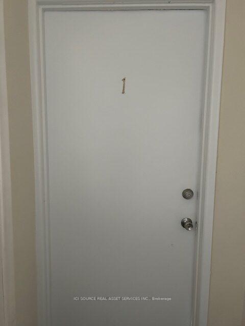 Photo 2 of Unit 1, 18 Wasdale Crescent, Toronto, Englemount-Lawrence — HOMEH