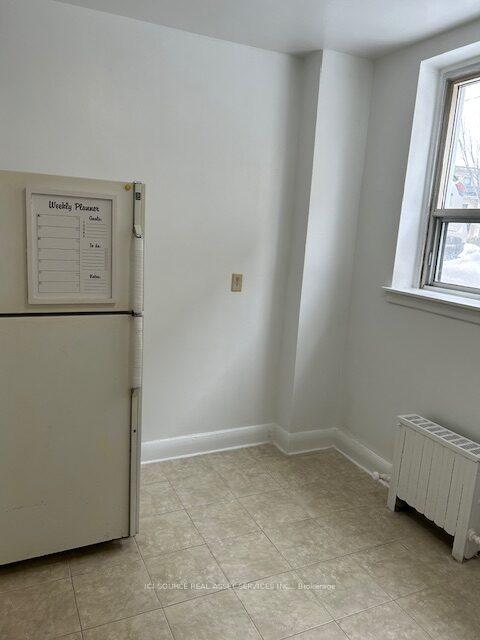 Photo 8 of Unit 1, 18 Wasdale Crescent, Toronto, Englemount-Lawrence — HOMEH