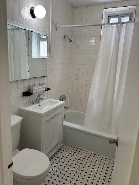Photo 10 of Unit 1, 18 Wasdale Crescent, Toronto, Englemount-Lawrence — HOMEH