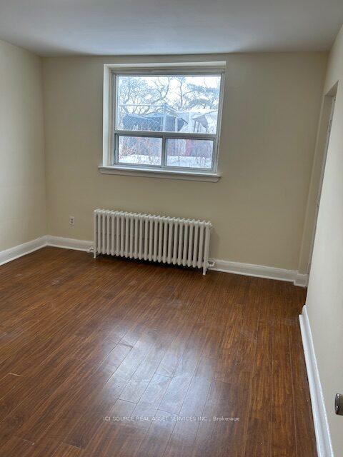 Photo 12 of Unit 1, 18 Wasdale Crescent, Toronto, Englemount-Lawrence — HOMEH