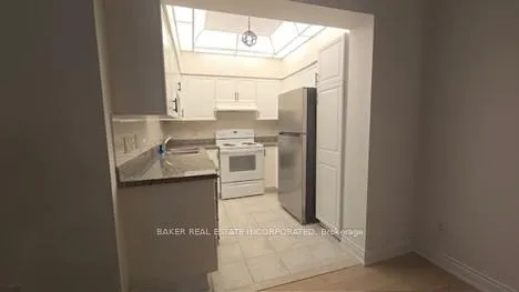 Photo 3 of Unit 110, 211 Randolph Road, Toronto, Leaside — HOMEH
